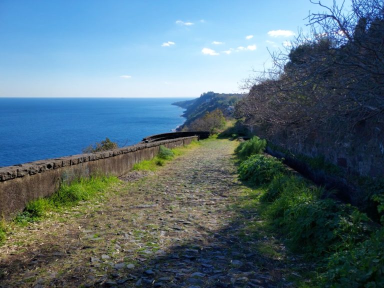 Acireale / Storia e formazione delle Chiazzette della Timpa