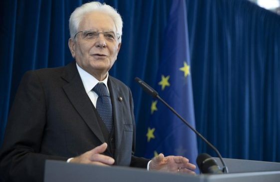 Mattarella 2 volte presidente