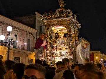 ripresa processioni religiose