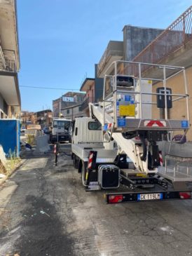 Aci Platani,demolizione