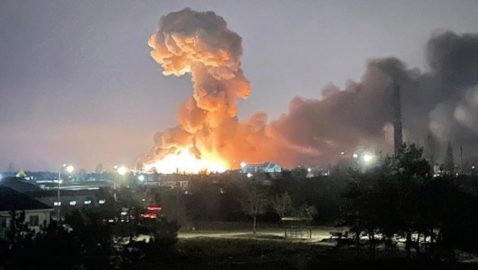 guerra Russia Ucraina fuoco e fumo