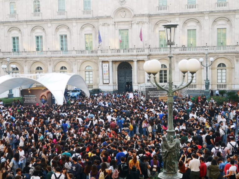 UniCT Studenti protesta salta appello