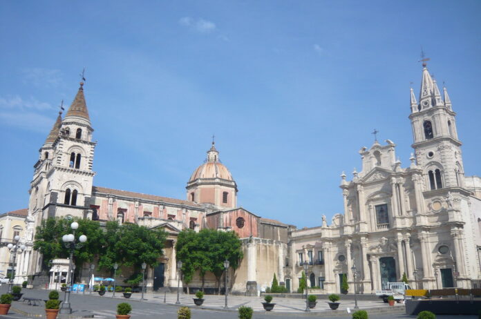 Acireale voucher cattedrale