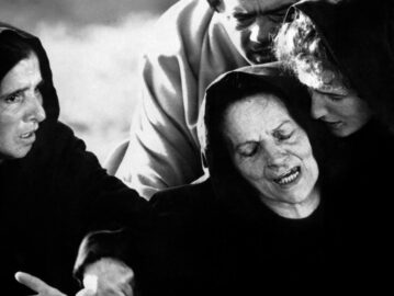 La madre di Pasolini nel ruolo della madre di crsto