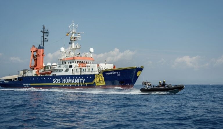 Migranti su navi ONG / ONU, vescovi siciliani e associazioni chiedono lo sbarco a Catania