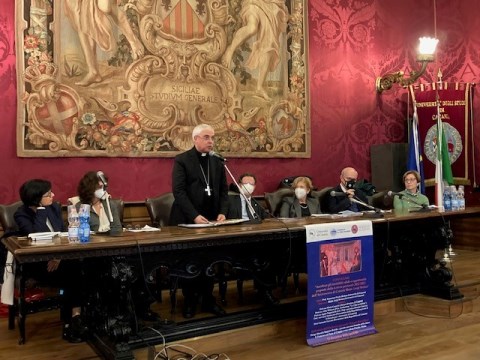 il vescovo Renna presenta la lettera pastorale