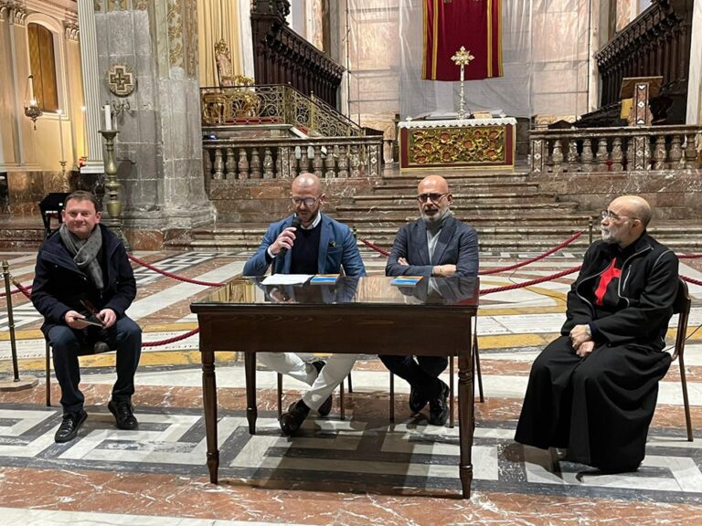 Libri / Presentato ad Acireale “Incontri quaresimali” di don Roberto Strano