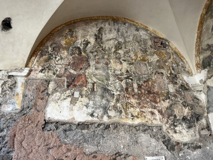 affresco raffigurante sant'agata prima del restauro