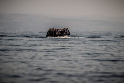 migranti su barcone