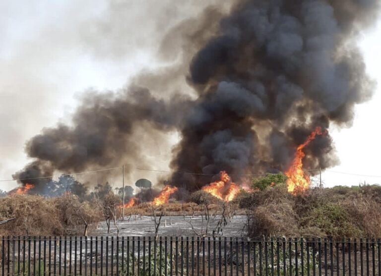 Incendio Riposto Sicilia