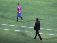 Mister Tabbiani durante il match