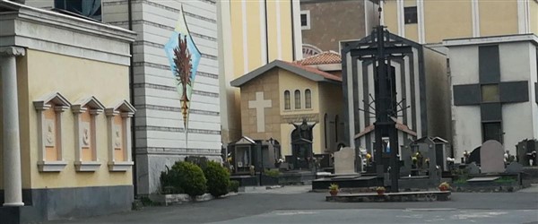 cimitero Acireale