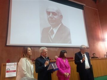 premio alla memoria a Giuseppe Longo