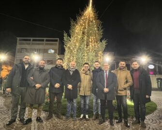 Accensione albero Riposto