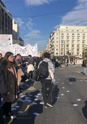 Atene, protesta in piazza