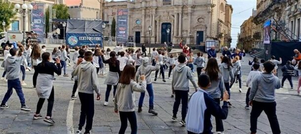 Carnevale Acireale prove Scuole in maschera