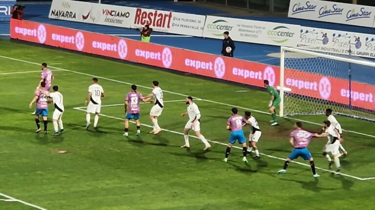 Calcio Catania / Giugliano corsaro al “Massimino”, de profundis rossazzurro