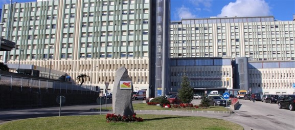 Ospedale Cannizzaro, facciata monoblocco