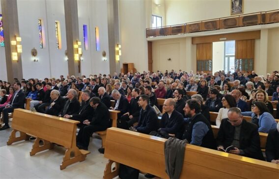 Presentazione libro di don Gullo la dimensione escatologica della chiesa nel concilio vaticano II