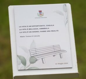 messaggio panchina bianca