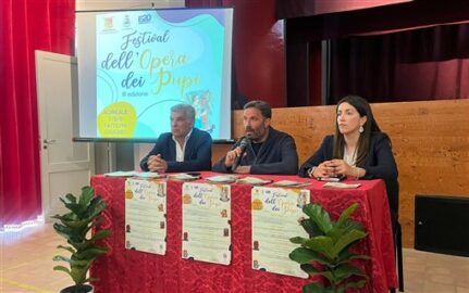 presentazione festival dell'Opera dei pupi
