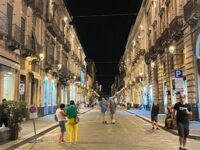 nuova luce in corso Umberto