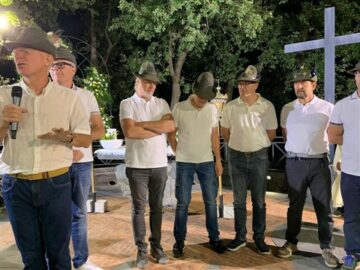 Angelo Oldoni e il coro alpino