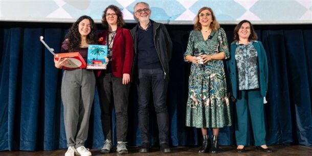 Cécille Cournelle riceve il premio Lorenzo Vecchio