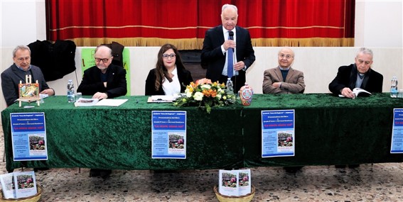 presentazione libro su Aci Platani