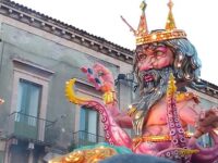 Carnevale acireale 2025 dio del mare