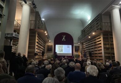 pubblico alla biblioteca Zelantea