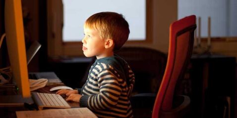 Digitale abuso bambini disagio online report CRC