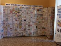 esposizione disegni su cartoline postali