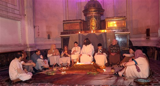 Riti di Pasqua / Acireale, grande partecipazione alla Via crucis della parrocchia San Michele