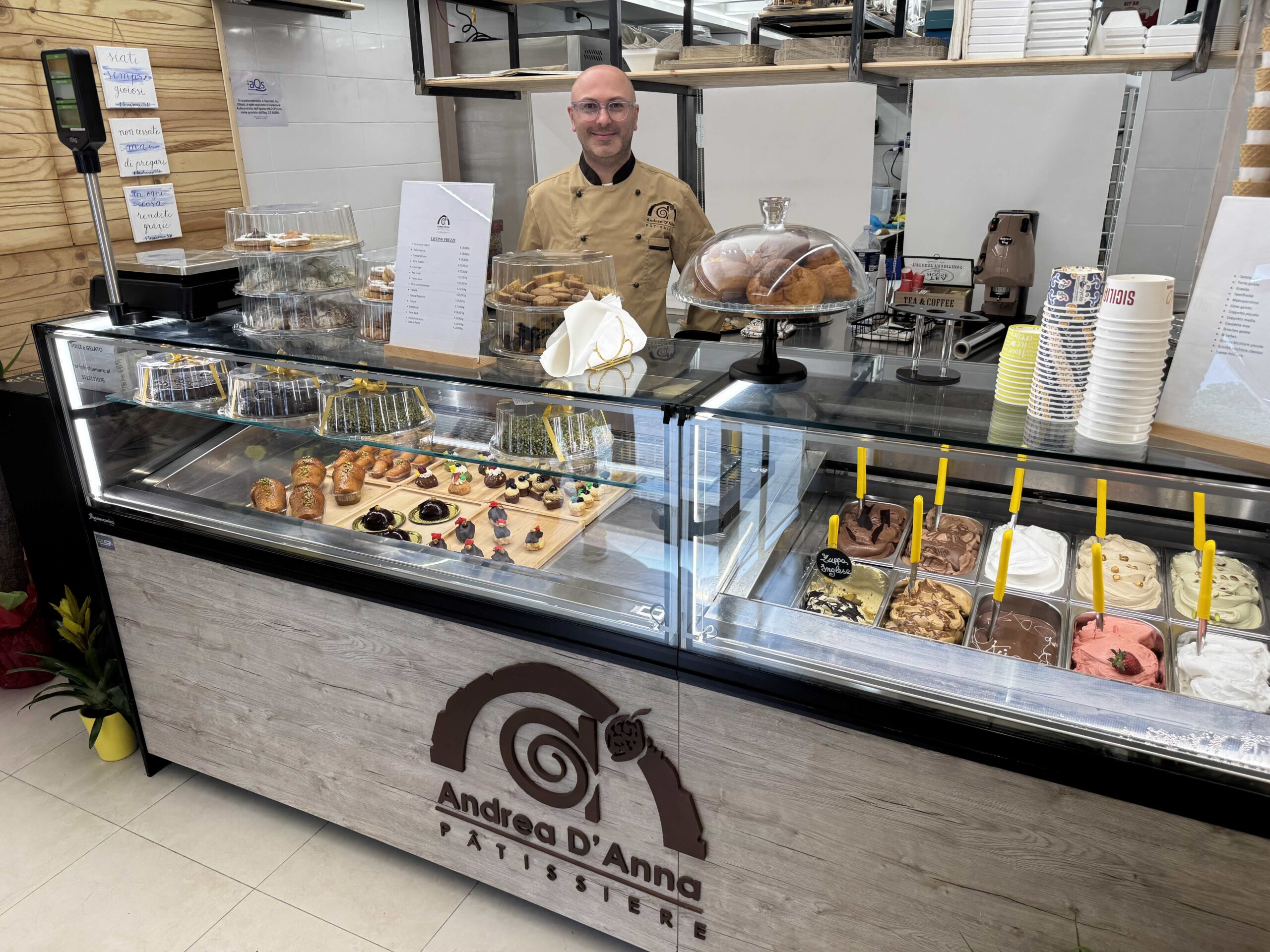 Andrea D Anna Patissiere bancone Acireale