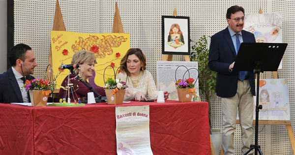 racconti di donna-tavolo relatori