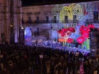 Acireale Folla al Concertone-del-primo-maggio