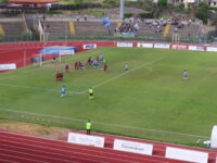 Catalano ha appena calciato il pallone dell’1-0 ospite