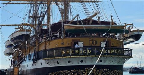 Nave Amerigo Vespucci