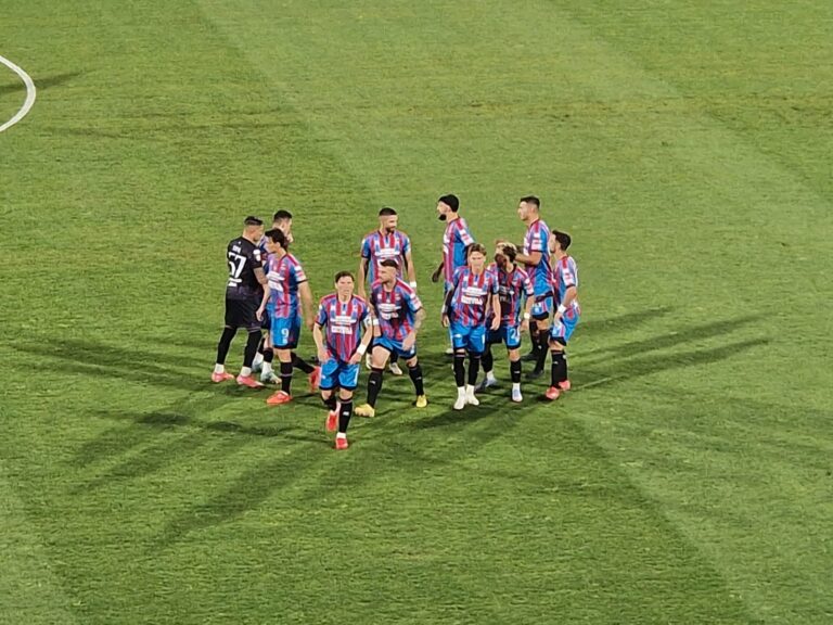 Calcio Catania / Stagione finita! Non basta il 2-1 contro il Pescara
