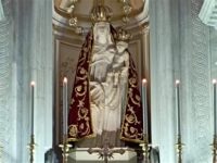 statua Maria SS della Catena