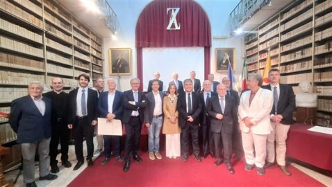 nuovi soci all'accademia degli zelanti