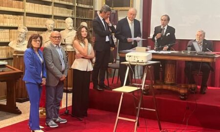 premiazione con le due vincitrici