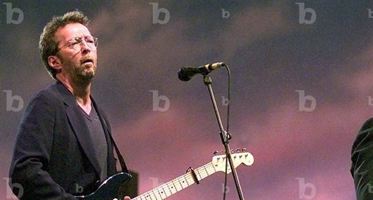 Eric Clapton suona Eric Clapton suona