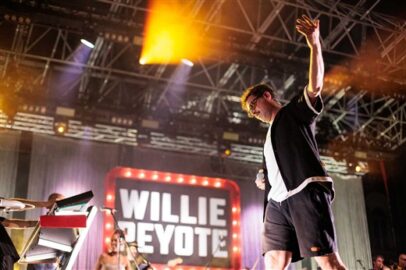 WILLIE-PEYOTE 2