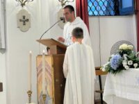 Don Cannavò celebra la messa