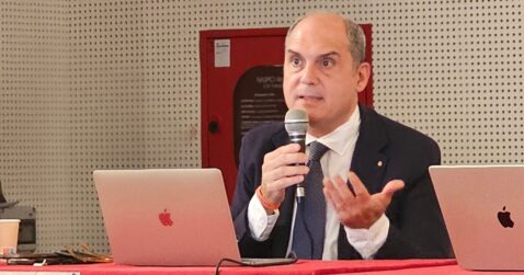 Giuseppe Notarstefano ad Acireale per parlare di pace e coesione sociale