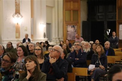Pubblico ad una serata del festival