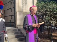 Il vescovo Raspanti al cimitero di Acireale per la commemorazione dei defunti