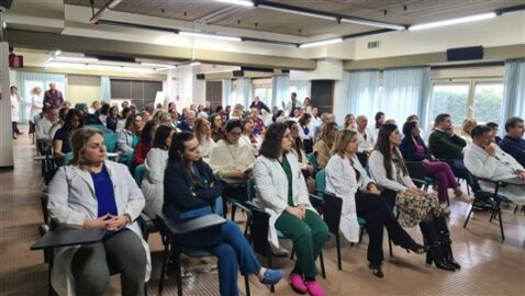 pubblico ospedale Acireale consegna bollini rosa